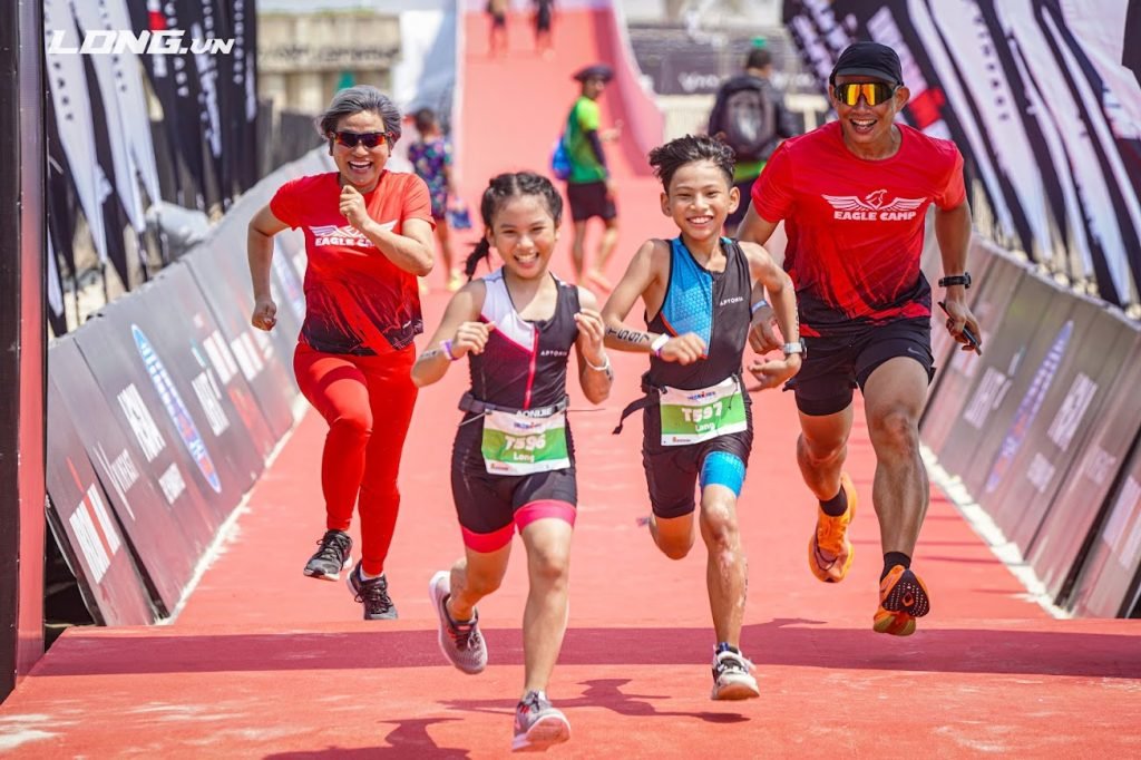 Phạm Thành Long – Người Thầy Truyền Cảm Hứng Để Tôi Chạy Bộ 42km Dễ Dàng Phạm Thành Long – Người Thầy Truyền Cảm Hứng Để Tôi Chạy Bộ 42km Dễ Dàng